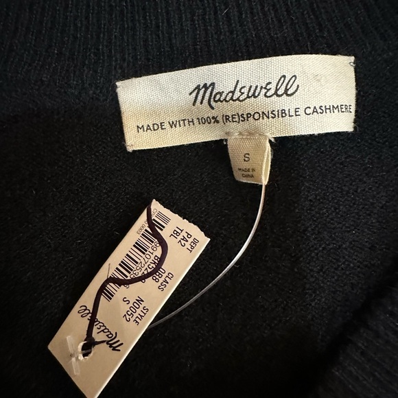 Madewell Responsible Cashmere V Neck Sweater True Black Small NWT - Picture 6 of 9